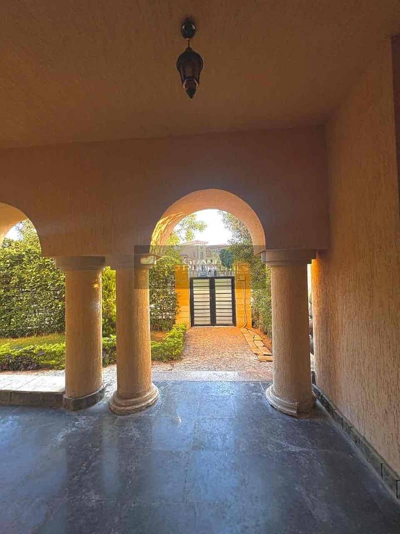 10 d25d78bf-1013-4c1a-8e15-052be0a9b444. jpg