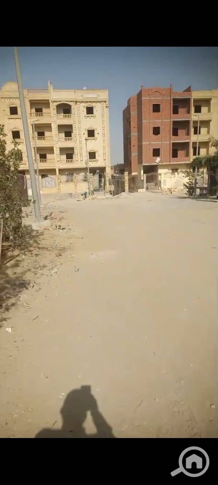 2 f4b04eb7-28d0-4f1b-9a49-bf471e526c00. jpg