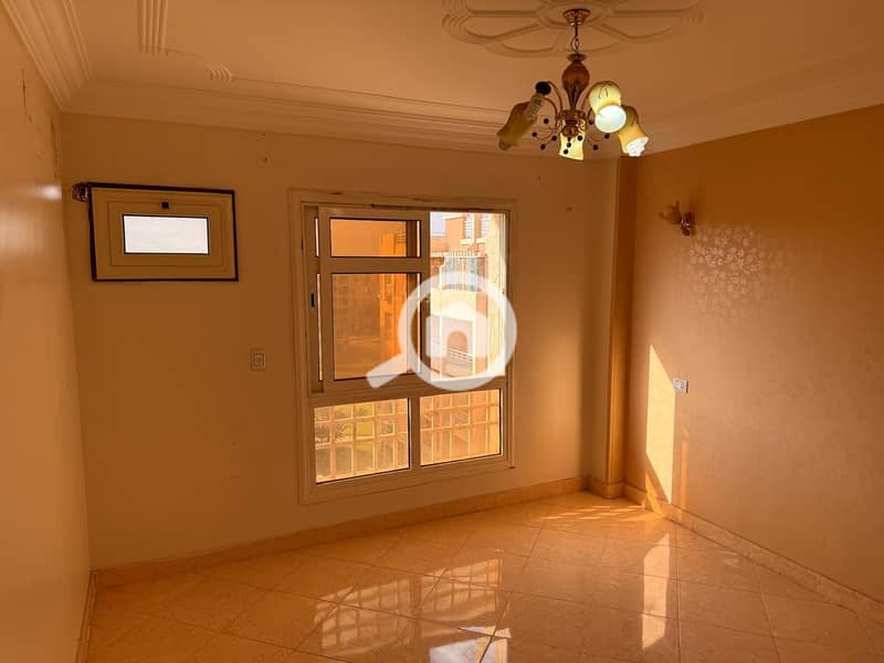 6 d706877c-7b21-456f-9dc7-b60bd215efe8. jpg