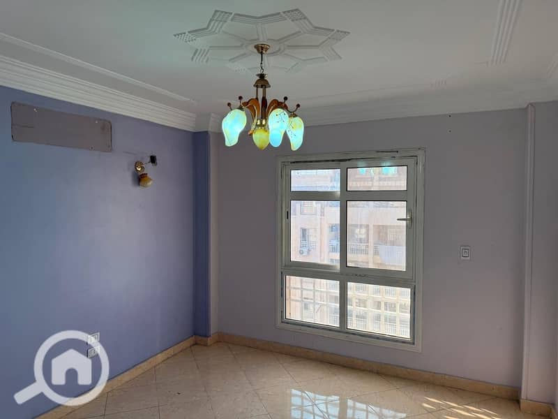 9 fd7dd244-cb7c-4911-a7d4-2f59a9b07691. jpg