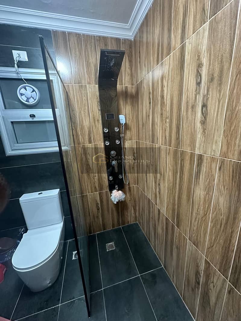 4 d8cabf1e-ae74-4f19-8467-847b83a72b51. jpg