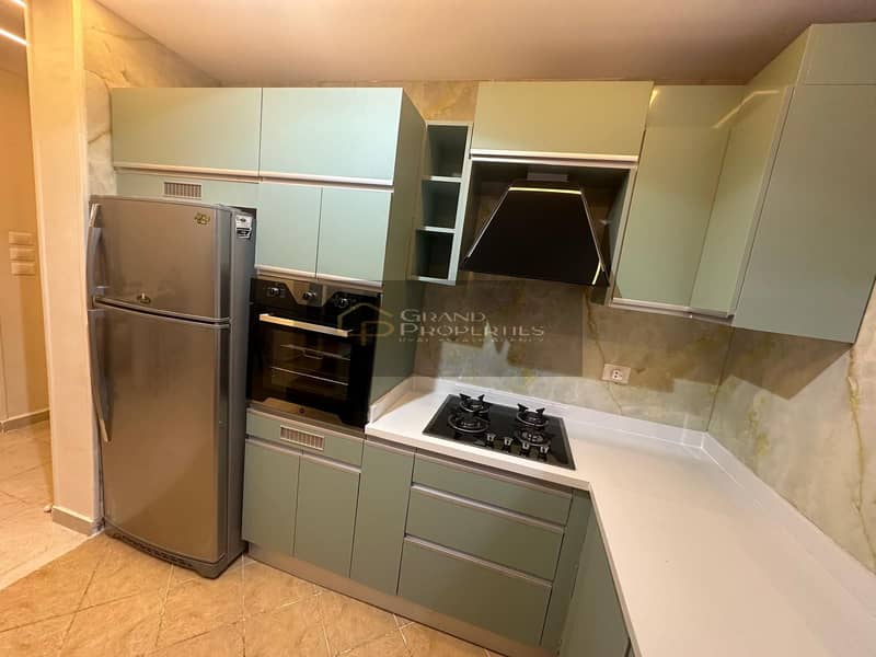 8 5c06889a-2e92-4740-b7d5-78c81b5b39a6. jpg