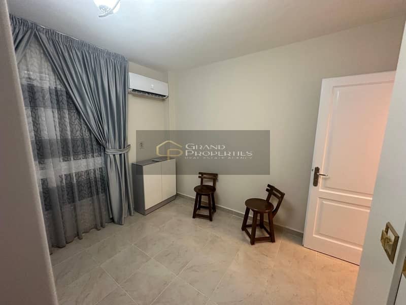 10 52f0883e-284e-4906-a011-3df58dc841ff. jpg