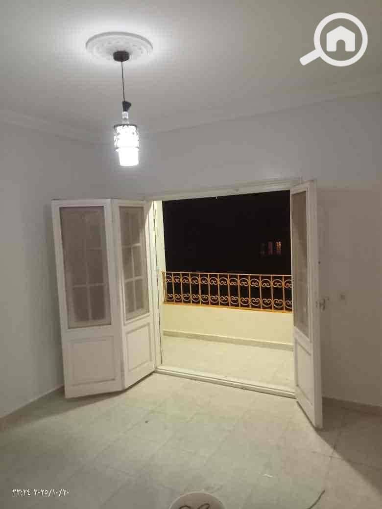 2 bb983bda-55e0-455d-9a35-0af95c03fd89. jpg