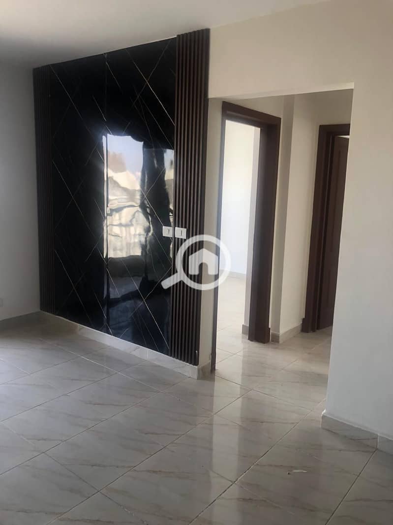 2 32394175-cddd-440d-96d7-315fadcbc748. jpg