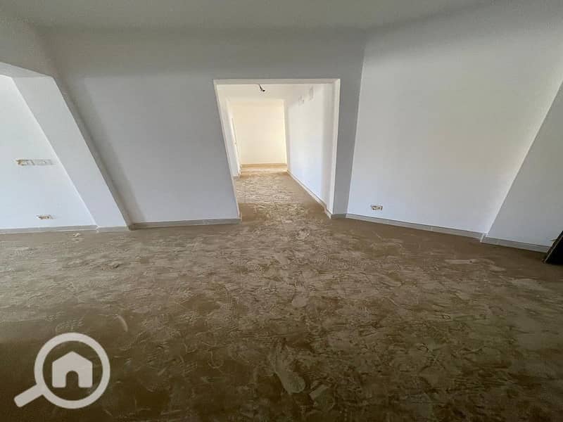 4 9ef5ddd0-dc81-4512-baca-4e7c5a387438. jpg