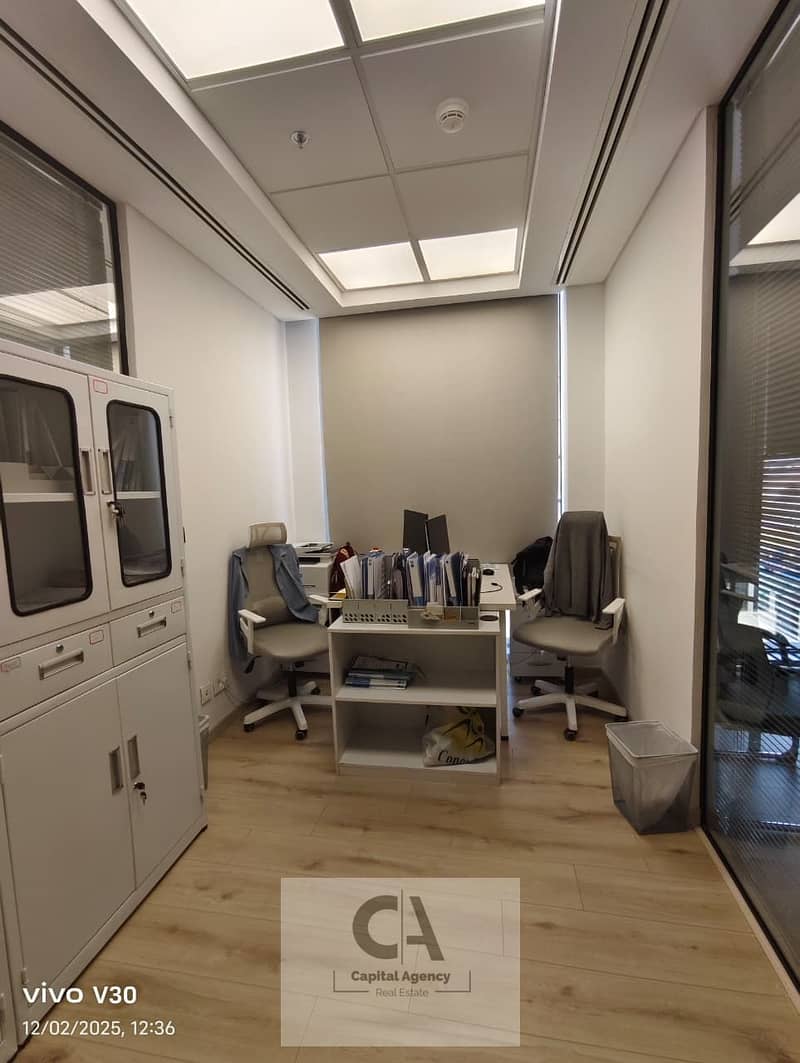 4 f44e3180-4f9b-4ded-a5f1-5922e054108a. jpg