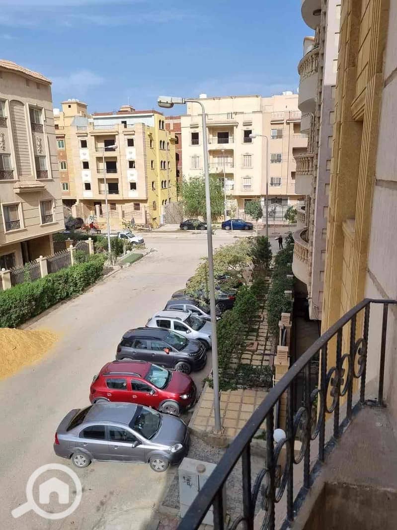 6 8450d610-b7ae-4c2f-9a63-b04c19cff4d4. jpg