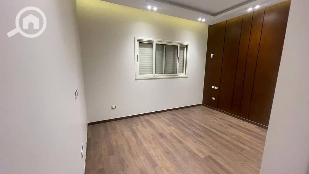 10 WhatsApp Image 2024-10-21 at 1.55. 34 PM (6). jpeg