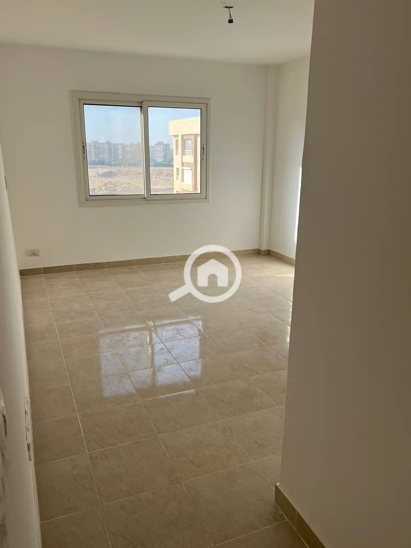 13 d7fa2dc7-80f4-49f3-a0f0-db10b7789b66. jpg