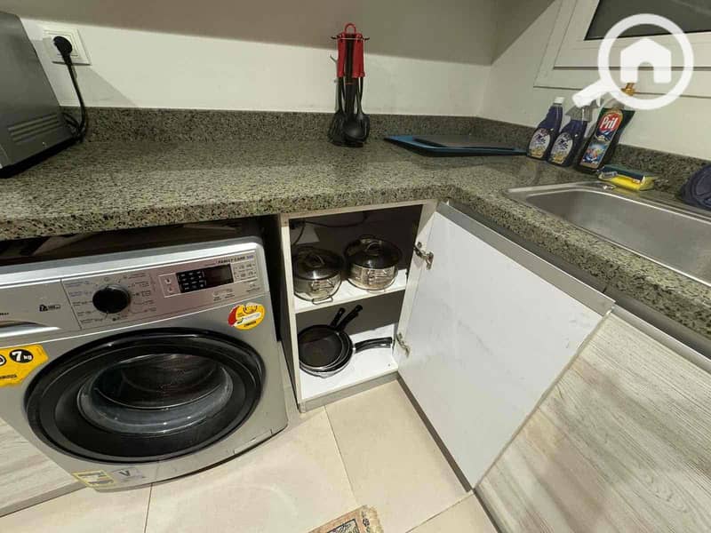 14 850c6d35-adea-43ce-94b6-928924a8a7b9. jpg