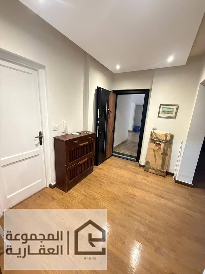 7 ef70687d-f92f-4bab-8543-104c99362445. jpg