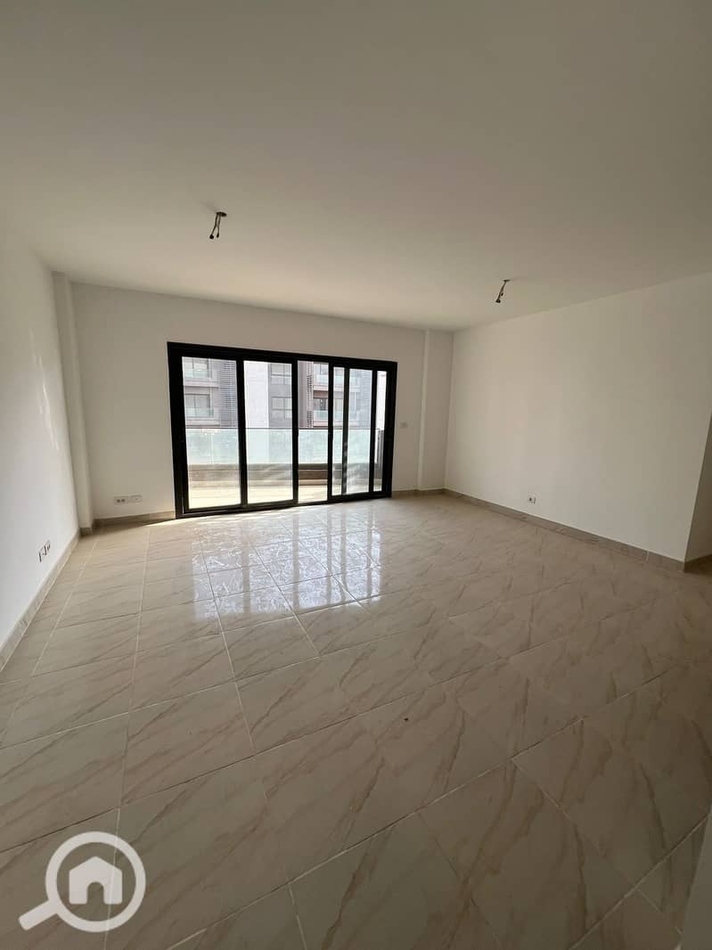 11 60e23d68-25f0-4e18-b971-31d67971520e. jpg