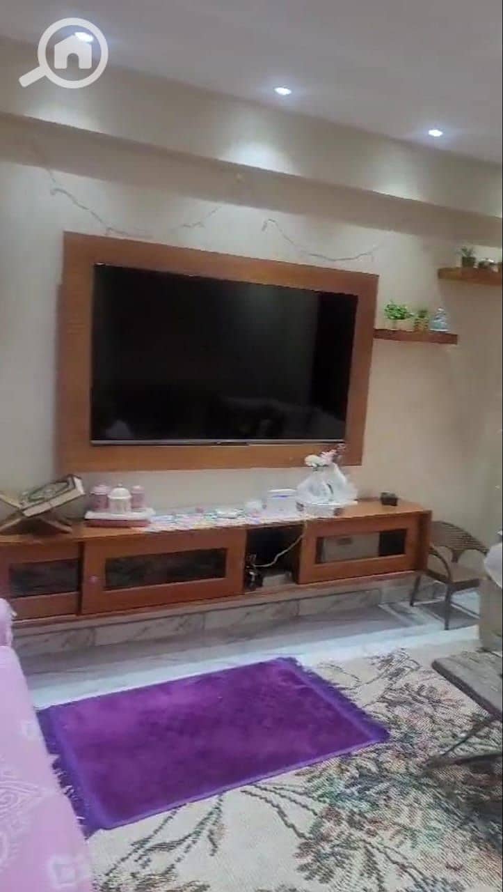 9 e5b2b3c6-c58d-4e7b-9ee6-ae5e742e8058. jpg