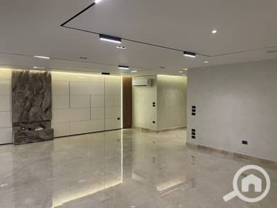 مجمع تجاري  للايجار في شيراتون، القاهرة - WhatsApp Image 2025-12-31 at 7.52. 45 PM. jpeg