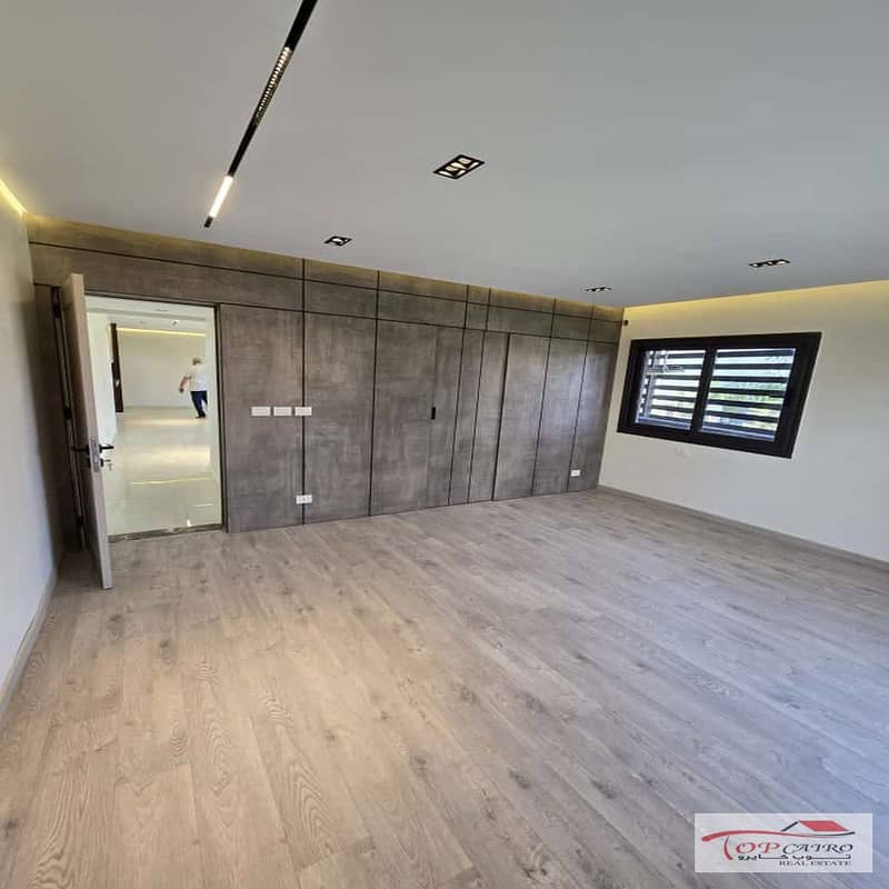 8 IMG-20251027-WA0293_1080x1080. jpg