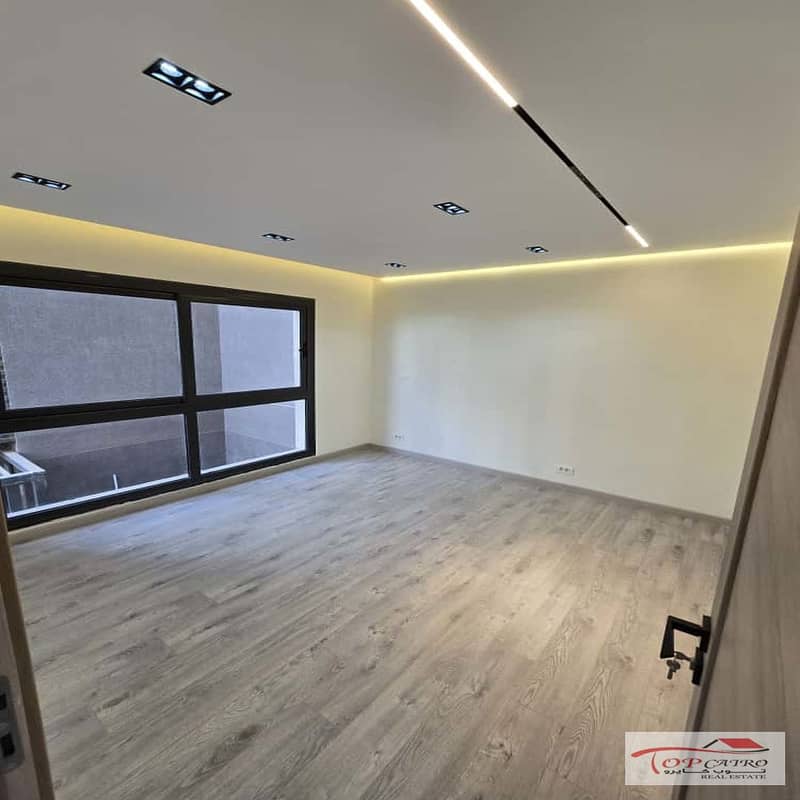 12 IMG-20251027-WA0310_1080x1080. jpg