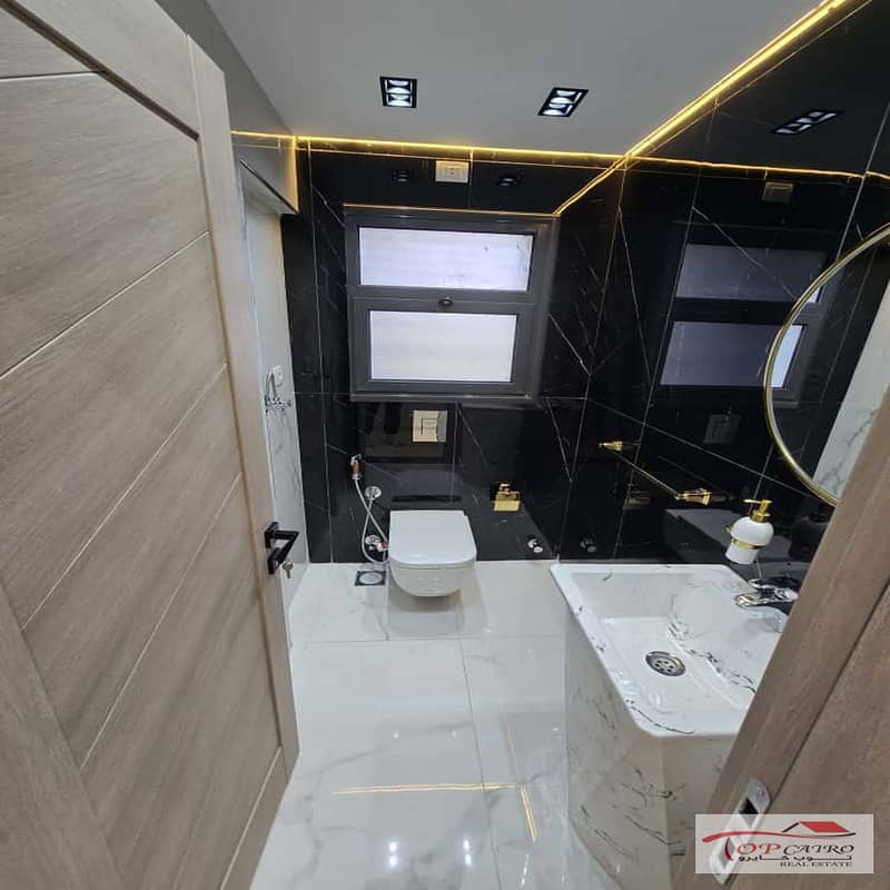 16 IMG-20251027-WA0301_1080x1080. jpg