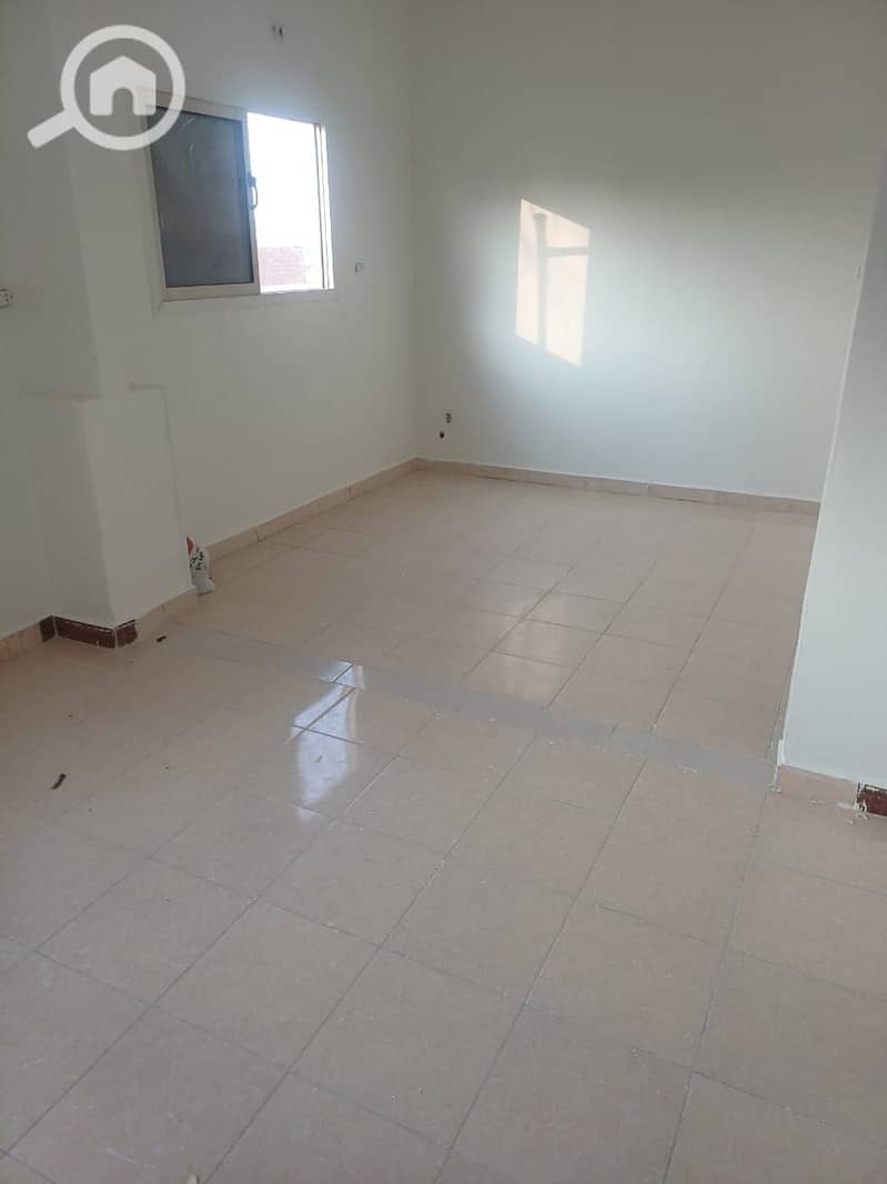 3 b96d9240-7db0-424d-8e6d-0a4c8934e47f. jpg