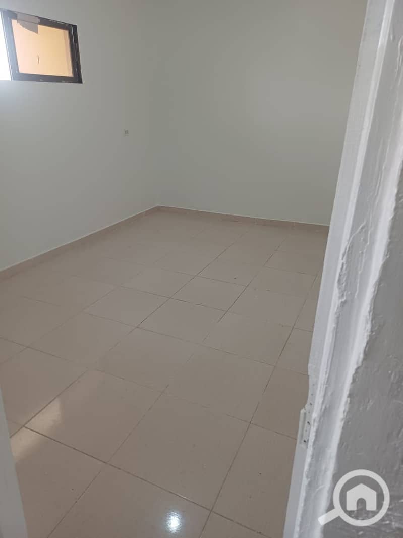 5 d1a37b05-94bc-4685-848c-2e56e0883b50. jpg