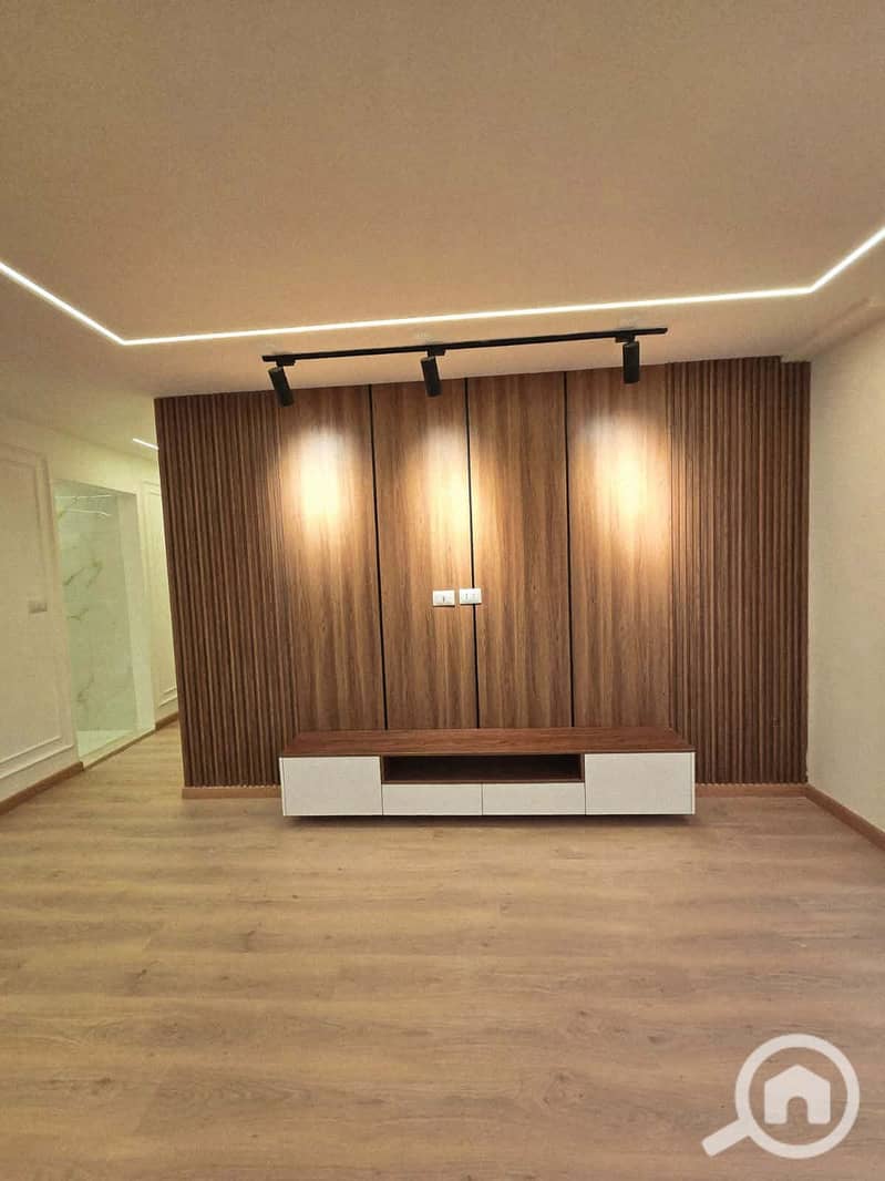 12 1ca5f97b-6701-4dd7-902f-638a14cdc3c0. jpg