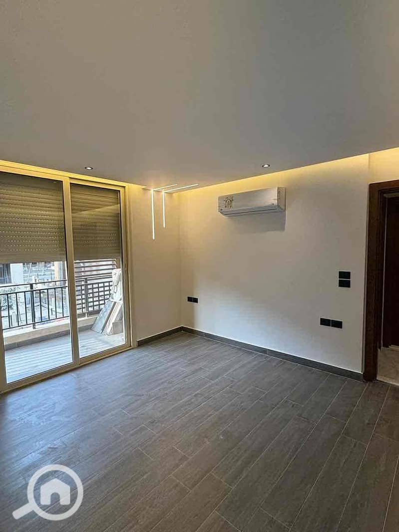 2 7538480d-b520-4840-9b57-0d6f4dcf12e8. jpg