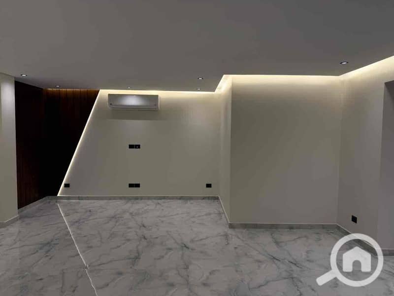 3 6201ef13-63ce-4177-9ce0-524766cb2078. jpg