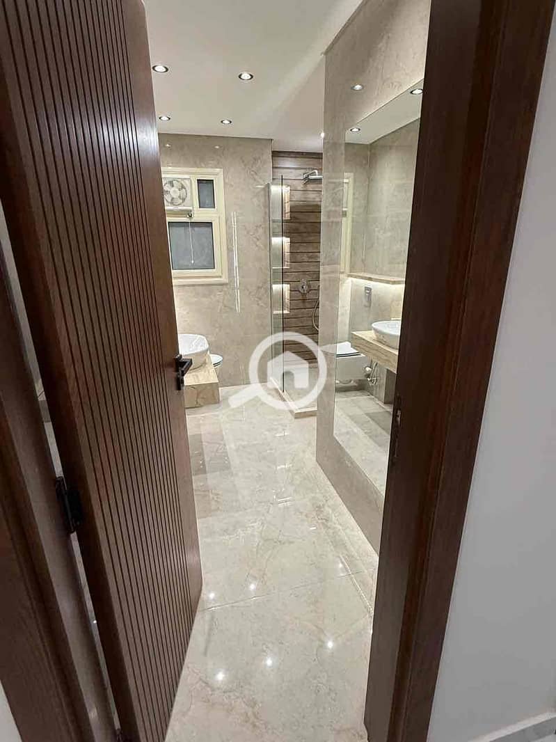 9 775c6c15-2165-4d38-b48e-2bddf06285a9. jpg