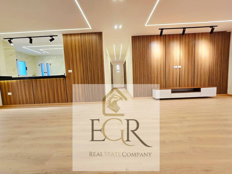 10 608607575_1548778383019355_1292279862863048300_n. jpg