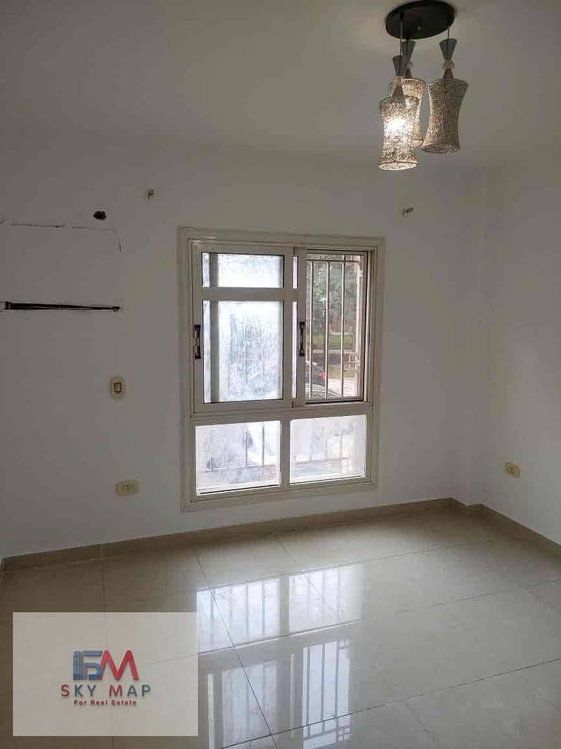 12 bdf74d25-bdf9-48be-8b46-1947ca6596c5. jpg