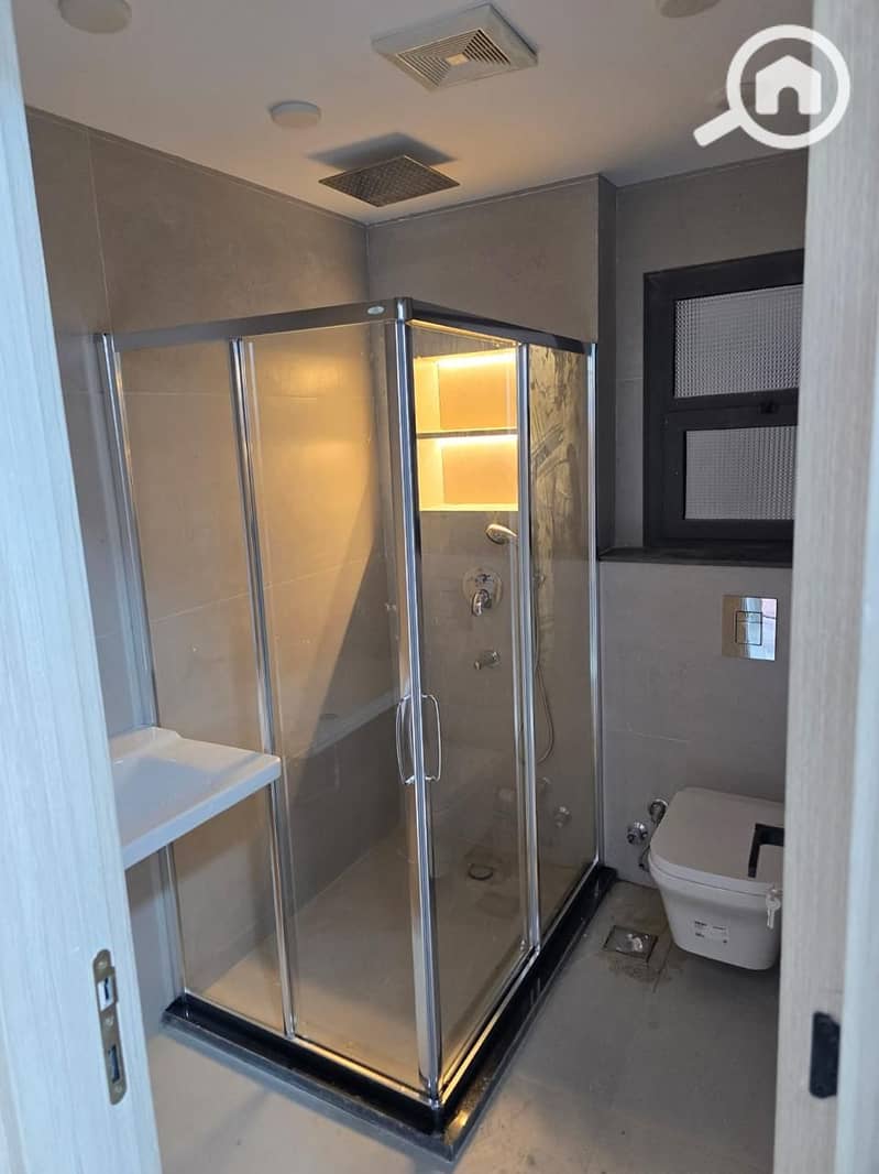 2 84faa925-ea16-4019-9178-f927fc0ce9c5. jpg