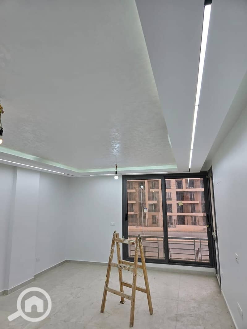 4 4ef0edc2-e417-4f8b-8ace-0088933320d9. jpg