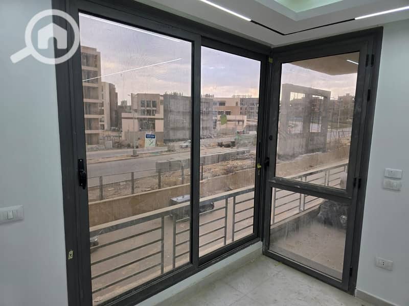 13 d427b9d4-45b2-4b7e-b922-c85b6cb8801c. jpg