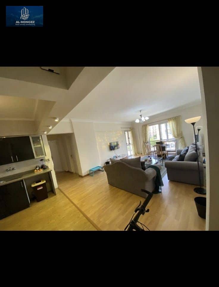 4 66c83d1f-250f-4c89-b210-4f4524c4f202. jpg