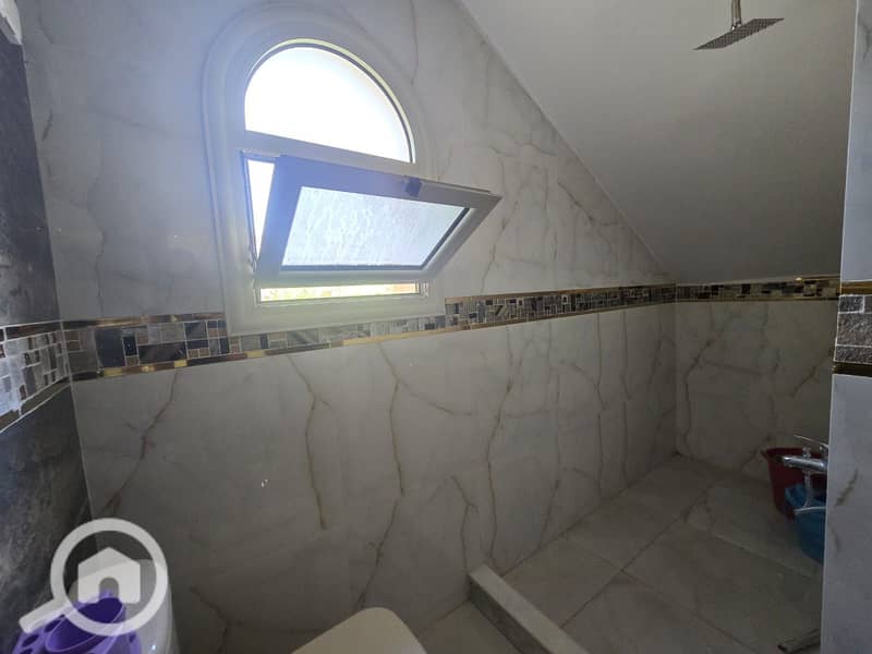 10 WhatsApp Image 2024-10-13 at 1.53. 39 AM. jpeg