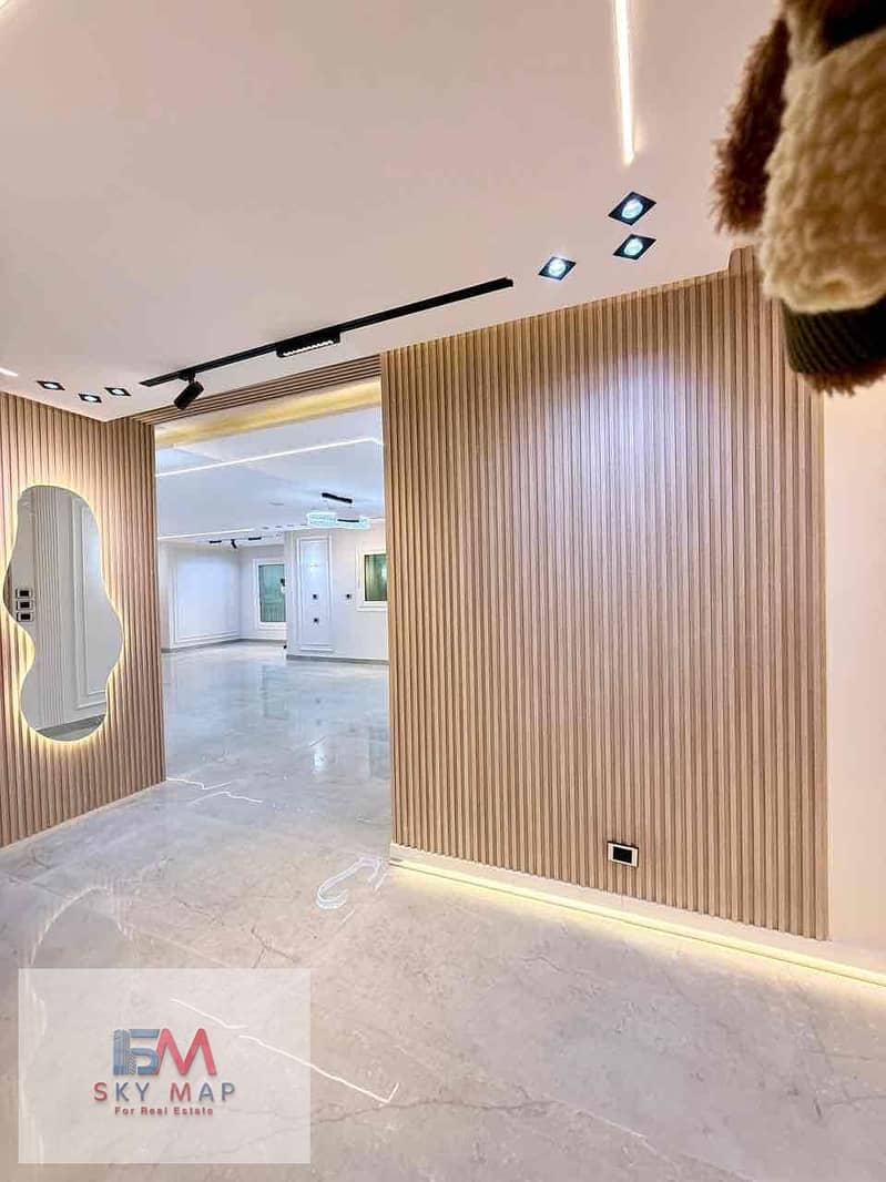 21 324813af-9c74-4d2c-9aa6-26da7e3f8b4d. jpg