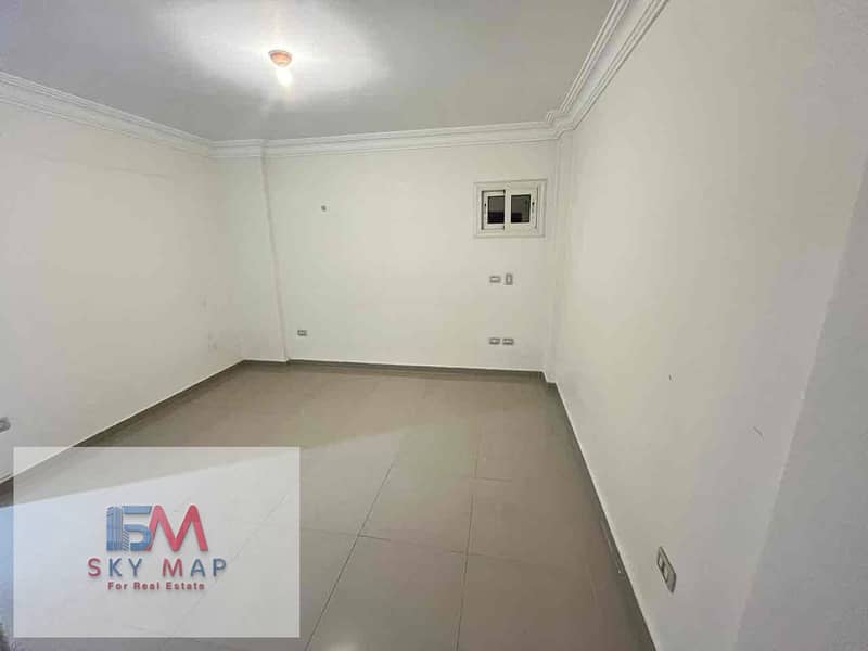 13 4c548e8a-81da-43bd-9fb5-33b1d10173b0. jpg