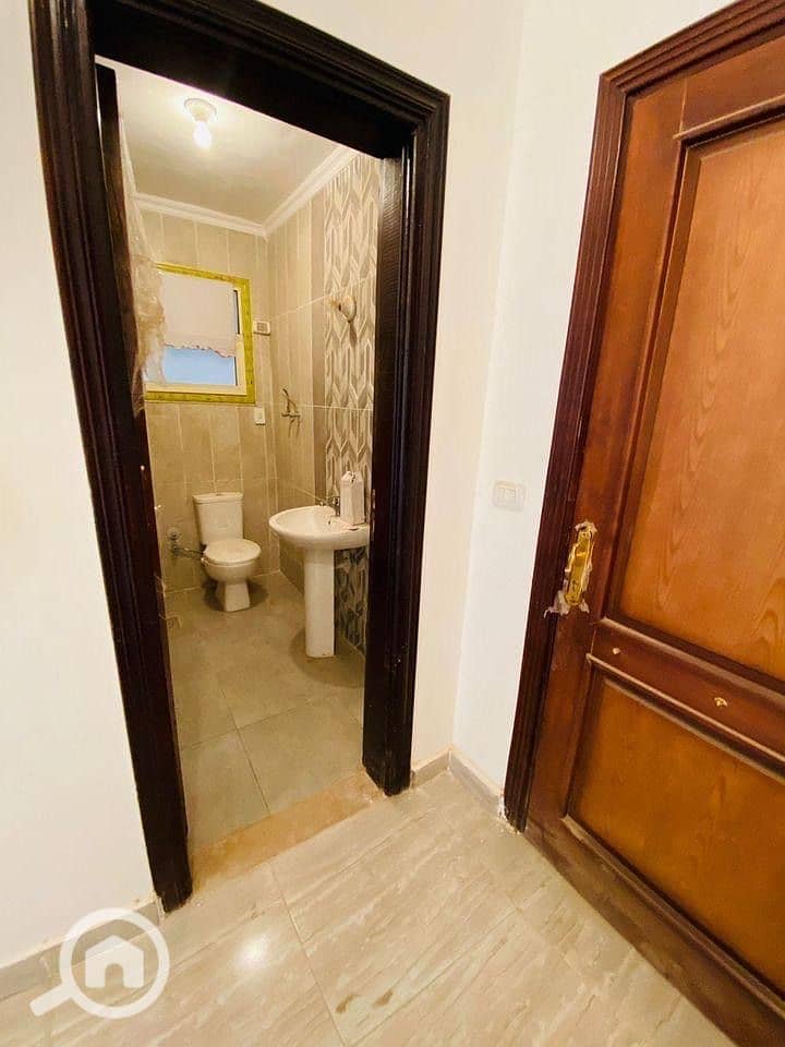 2 f285dfad-ffb9-4791-b5d5-fce7173de7ea. jpeg