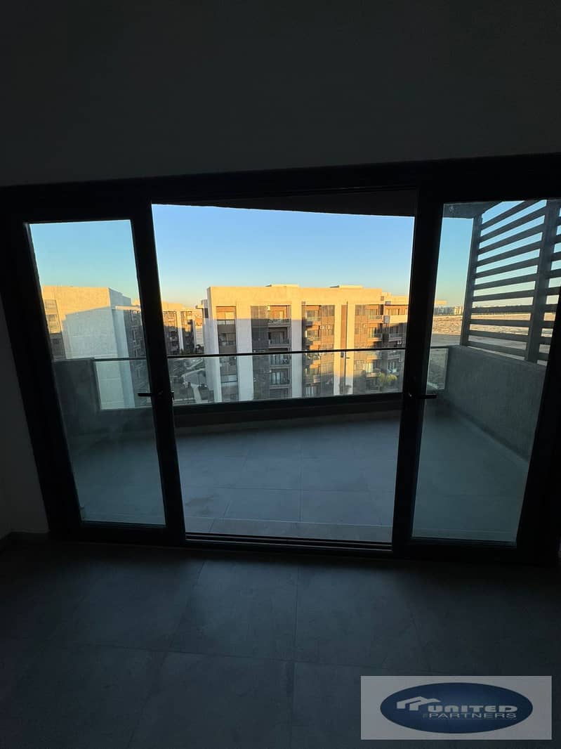 3 8763217a-d569-4274-82fd-73d42757ff70. jpg