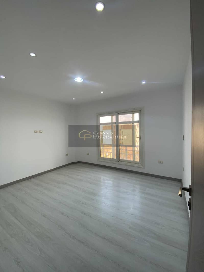 3 4fd2d3dc-7bb5-46a6-a88b-b96d5e22d322. jpg