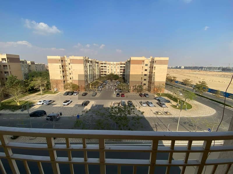 7 a7f24436-5662-47e6-a3e9-79a9d8d94234. jpg