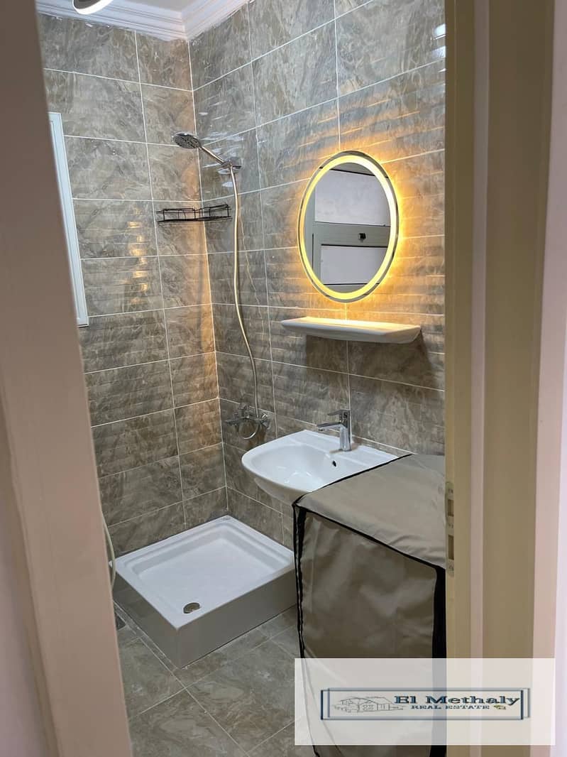 12 3a8ccc58-b3ab-4459-9263-a27673d383ed. jpg