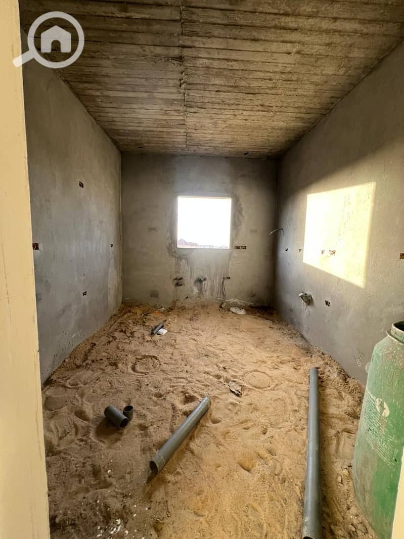 9 33f02047-dfe3-4b64-b109-c079ae18a656. jpeg