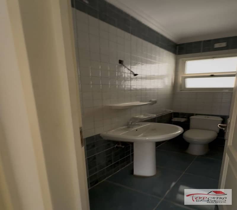 5 WhatsApp Image 2026-01-01 at 2.10. 45 PM (1)_900x800. jpg