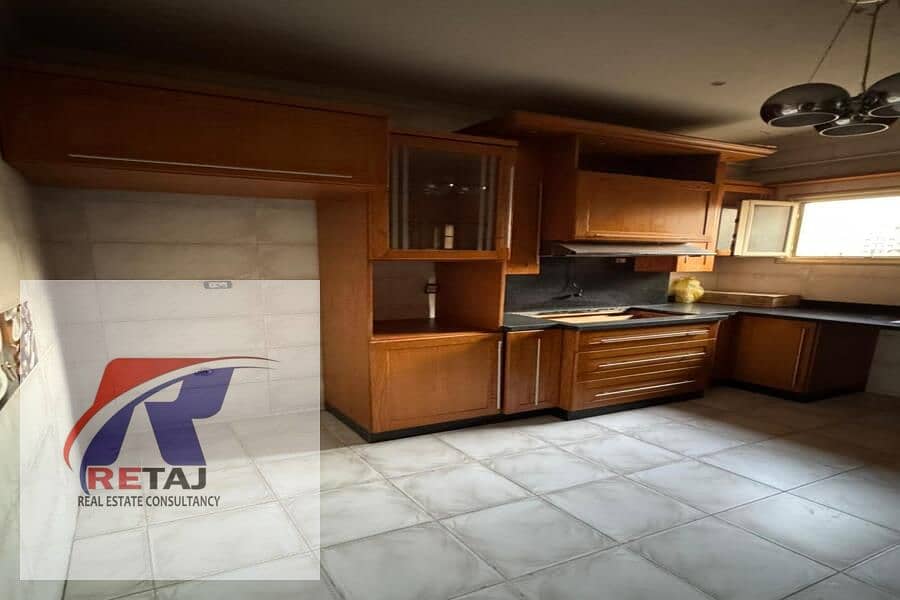 14 3cb32b41-8a37-44ad-a56c-b373bbcaab09. jpg