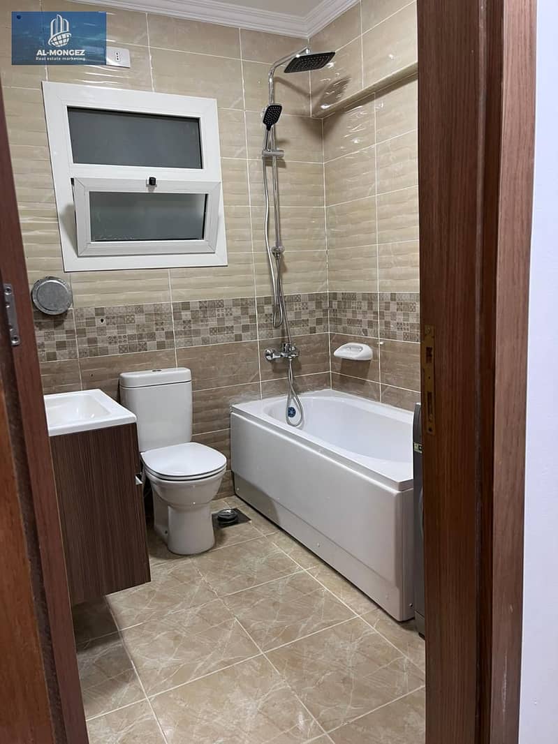 3 62a17a92-ceb3-471e-87fb-9a1bb02e1d8f. jpg