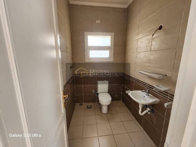 5 5b610a67-84b4-44f8-93e4-69270837f771. jpg