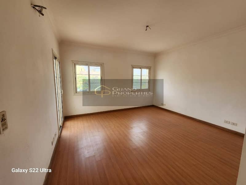 7 8a0b57cd-f292-45e0-a083-b9b24e9e7889. jpg