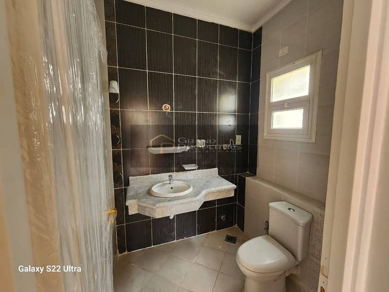 9 a1b44f00-6270-494c-8ea5-b641de6525a2. jpg