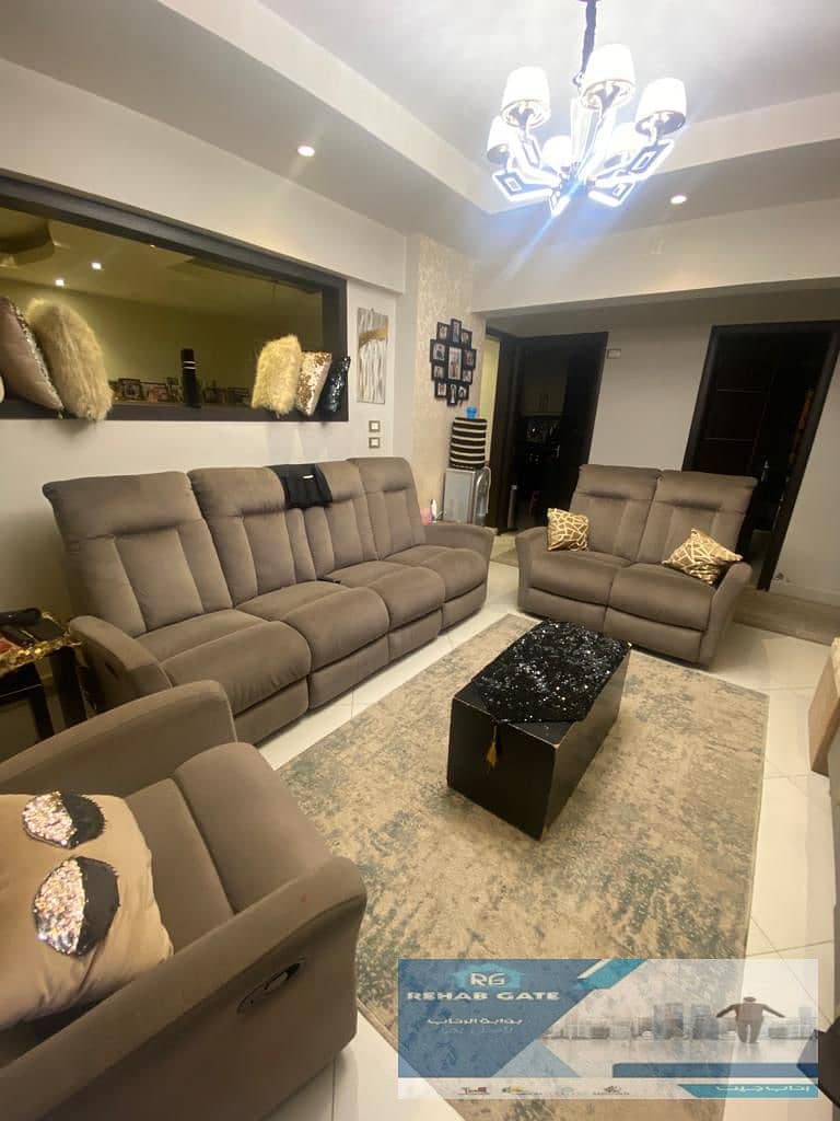 7 1e1a20ad-b654-4cc4-8d91-1bd3a81b29a2. jpg